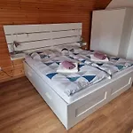 Sodja Δωμάτια σε οικογενειακή κατοικία